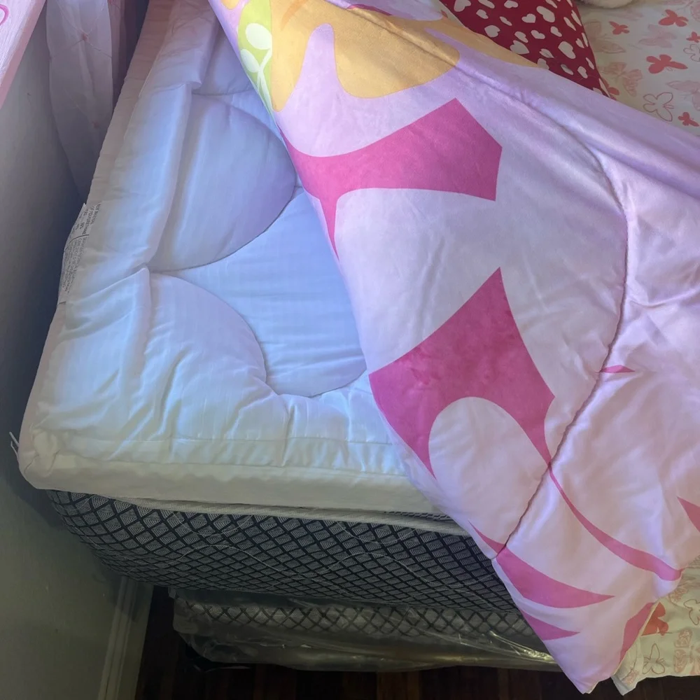 Queen Sized Bed For Sale!